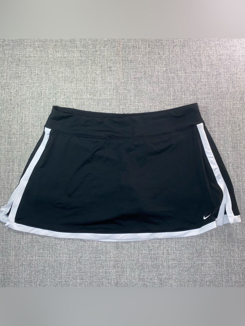 Nike Women's Black Court Dri-Fit Flouncy Tennis Skirt Golf Skort Size Lg Pull-on
